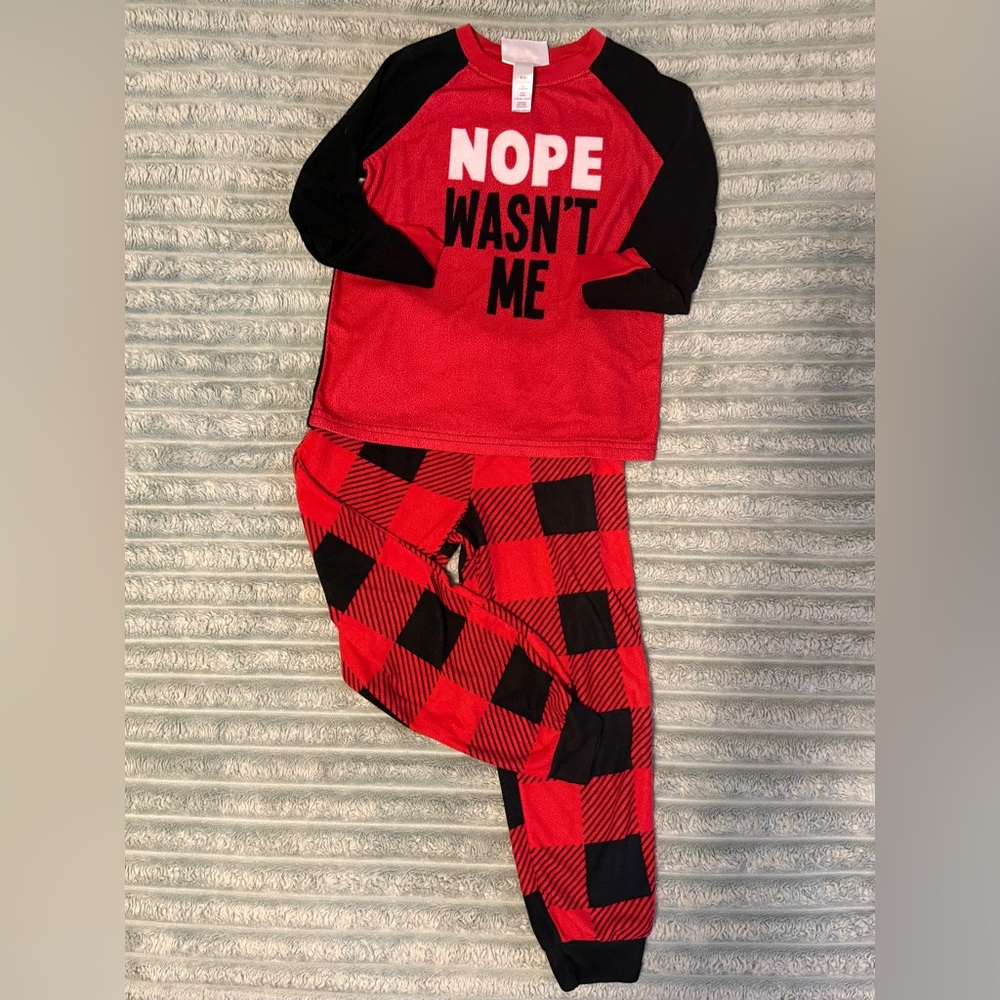Kids Red and Black Pajama Set Size 6 Flame Resistant